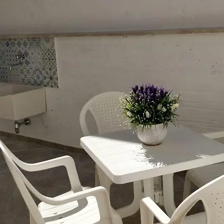 펜션 Casa Marisa 마리나디만카베르사